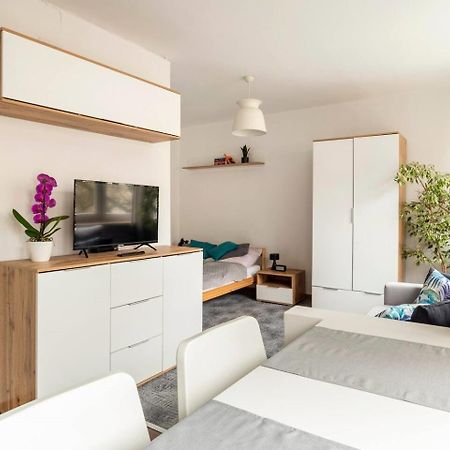 Przytulny I Cichy Apartament Blisko Centrum Varsóvia Exterior foto